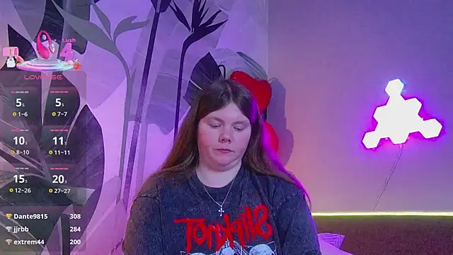 Snapshot of RubyValen chatting on 03/02/26, 05:19 RubyValen online show from 03/02/26, 05:19