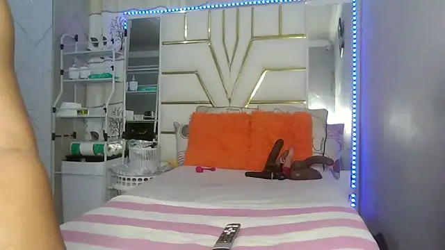 SexyyNana online show from 04/05/26, 05:59