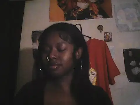 Snapshot of TinyBlazian901 chatting on 03/21/25, 03:22 TinyBlazian901 online show from 03/21/25, 03:22