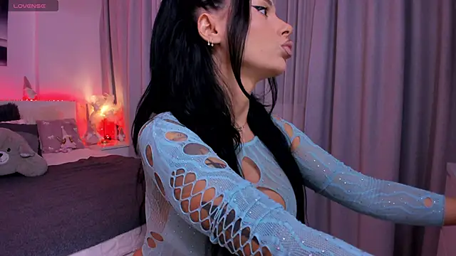 Snapshot of Mazeekiin30X chatting on 12/17/25, 07:20 Mazeekiin30X online show from 12/17/25, 07:20