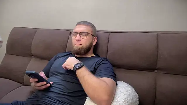 Bear bear  online show from 12/26/24, 07:45