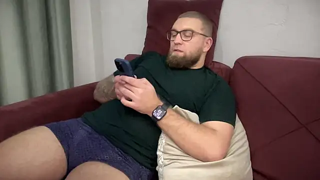 Bear bear  online show from 02/07/25, 04:35