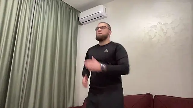 Bear bear  online show from 02/10/25, 04:14