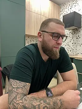 Bear bear  online show from 02/25/25, 02:54