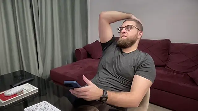 Bear bear  online show from 03/09/25, 08:31