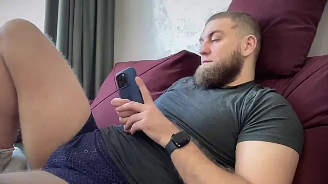 Bear bear  online show from 03/23/25, 05:54