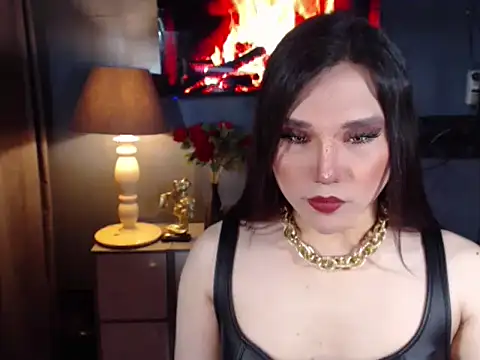 QueenMariaHard online show from 12/14/25, 11:37