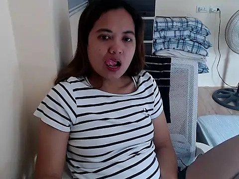 xTheLastVIRGINx online show from 02/10/26, 05:44