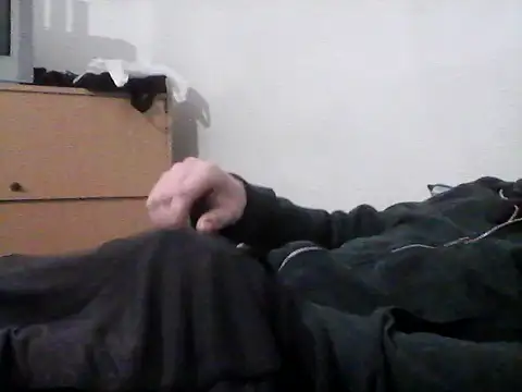 Manfuck95 online show from 11/17/25, 04:29