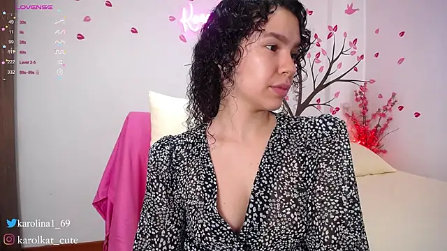 Karolina 1 online show from 02/08/25, 01:44