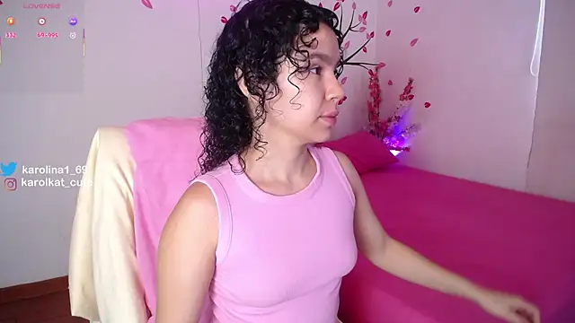 Karolina 1 online show from 10/16/25, 02:18