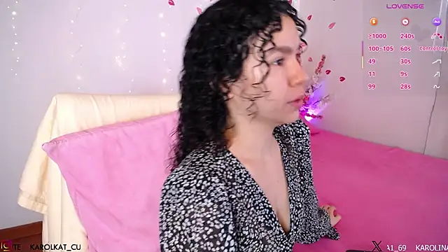 Karolina 1 online show from 04/21/26, 01:50