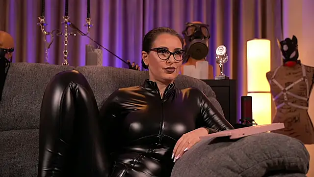 kelly kent online show from 12/08/24, 03:21