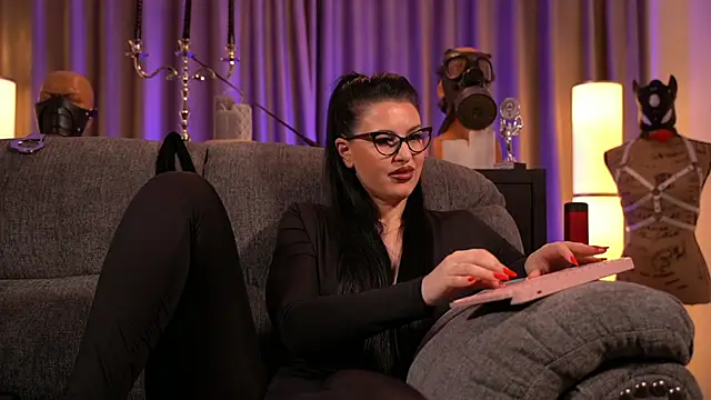 kelly kent online show from 01/12/25, 01:32