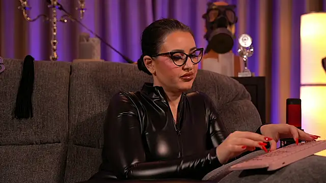 kelly kent online show from 01/28/25, 02:11