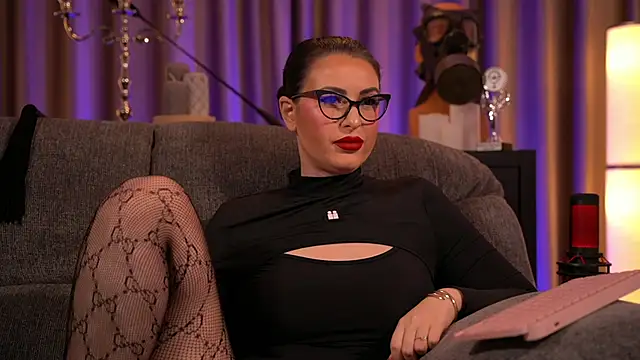 kelly kent online show from 01/30/25, 01:22