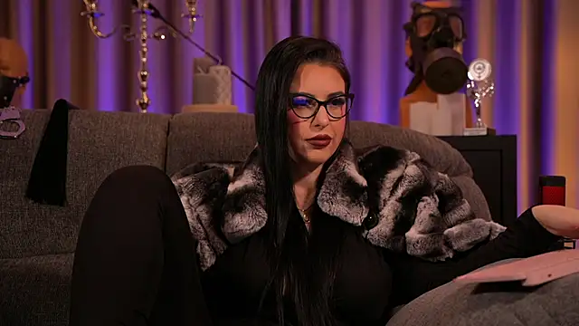 kelly kent online show from 02/11/25, 04:22