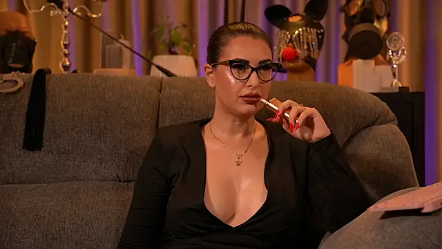 kelly kent online show from 11/15/25, 01:25