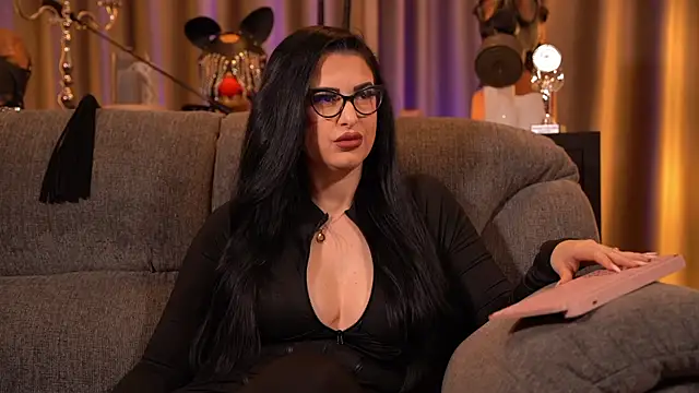 Snapshot of kelly_kent chatting on 01/05/26, 05:27 kelly kent online show from 01/05/26, 05:27