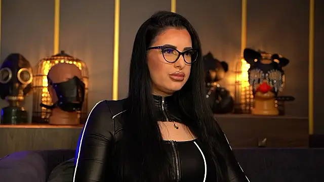 Snapshot of kelly_kent chatting on 02/12/26, 11:00 kelly kent online show from 02/12/26, 11:00