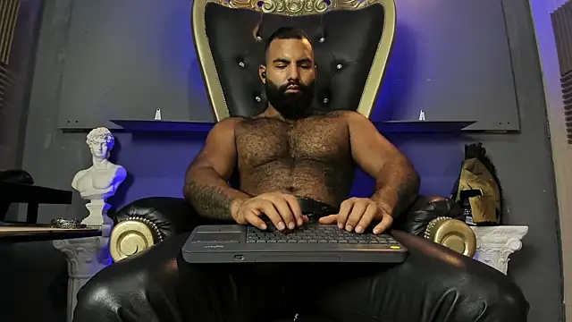 Snapshot of BeardAndrew chatting on 05/01/26, 04:50 BeardAndrew online show from 05/01/26, 04:50
