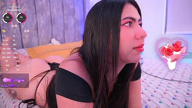 Snapshot of lara_giraldo chatting on 02/09/25, 04:46 lara giraldo online show from 02/09/25, 04:46