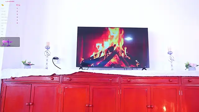 Snapshot of lara_giraldo chatting on 09/28/25, 05:29 lara giraldo online show from 09/28/25, 05:29