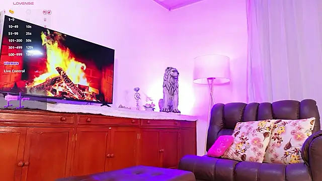 lara giraldo online show from 03/10/26, 12:04