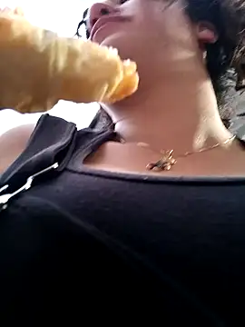 francesca baker1007 online show from 12/30/24, 10:45