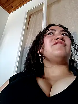 francesca baker1007 online show from 01/12/25, 08:14