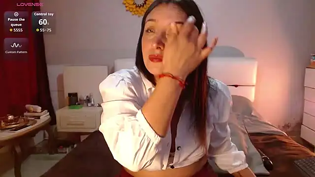 Freyja soh online show from 03/28/26, 09:47