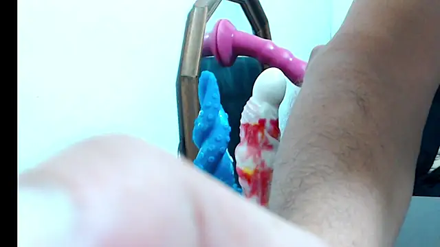 Snapshot of 0anal21 chatting on 11/01/25, 04:09 0anal21 online show from 11/01/25, 04:09