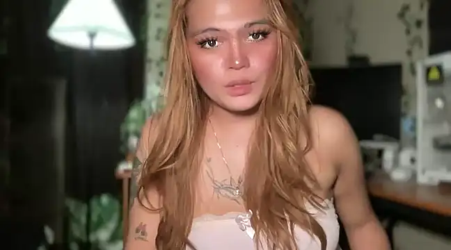 Snapshot of Claire_Brooke chatting on 02/22/25, 07:25 Claire Brooke online show from 02/22/25, 07:25