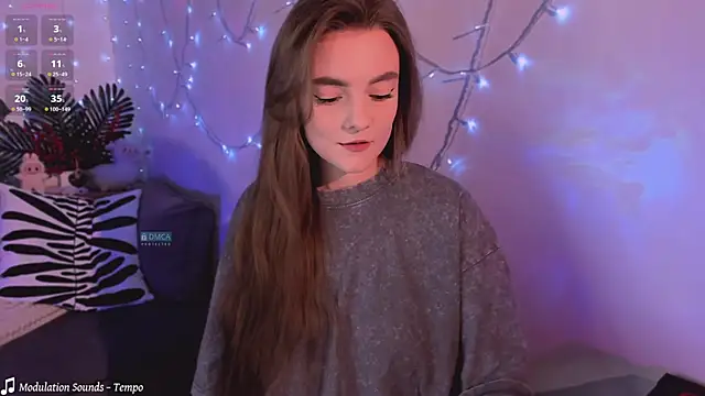 xwiuiwx online show from 10/31/25, 10:11