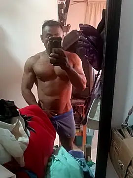 Snapshot of ivandignity chatting on 09/18/25, 10:45 ivandignity online show from 09/18/25, 10:45