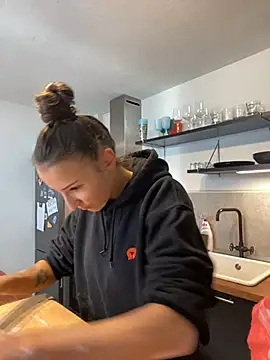 spottyyy online show from 02/11/25, 10:26