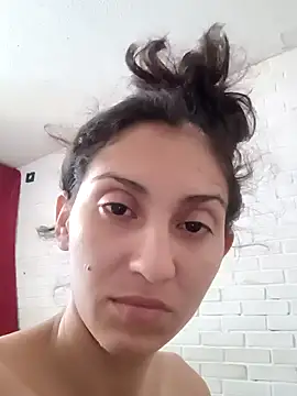 Snapshot of valeriaswang_Lucas chatting on 09/08/25, 08:08 valeriaswang Lucas online show from 09/08/25, 08:08