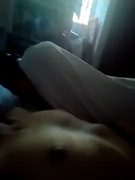 Snapshot of valeriaswang_Lucas chatting on 09/14/25, 11:20 valeriaswang Lucas online show from 09/14/25, 11:20