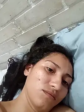 Snapshot of valeriaswang_Lucas chatting on 09/16/25, 10:49 valeriaswang Lucas online show from 09/16/25, 10:49