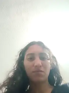 Snapshot of valeriaswang_Lucas chatting on 10/14/25, 06:31 valeriaswang Lucas online show from 10/14/25, 06:31