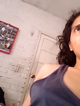 valeriaswang Lucas online show from 03/06/26, 02:24