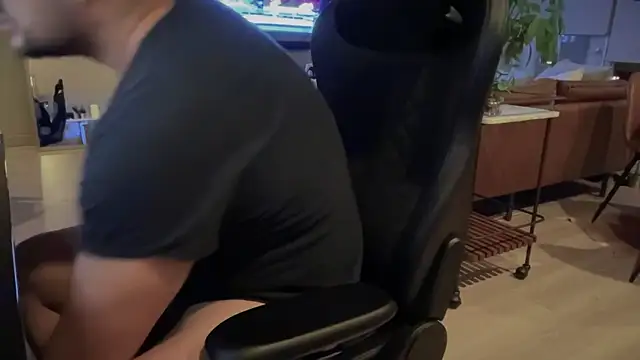 HungandThickLatin online show from 02/26/25, 04:47