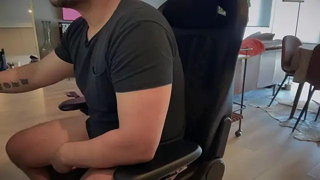 HungandThickLatin online show from 03/02/25, 08:50