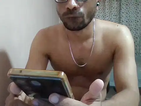 Snapshot of sexx4 chatting on 05/04/26, 10:28 sexx4 online show from 05/04/26, 10:28