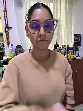 charlotte stevenss  online show from 01/30/25, 02:58