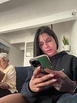 charlotte stevenss  online show from 03/03/25, 02:48