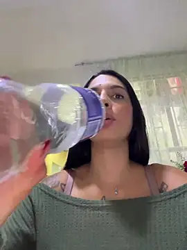 charlotte stevenss  online show from 03/17/25, 05:27