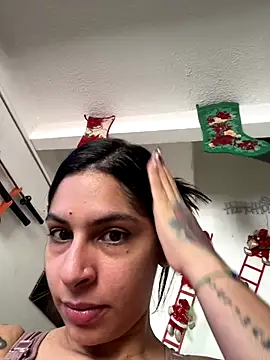 charlotte stevenss  online show from 12/22/25, 02:47