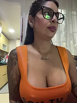Snapshot of charlotte_stevenss_ chatting on 05/19/26, 01:17 charlotte stevenss online show from 05/19/26, 01:17