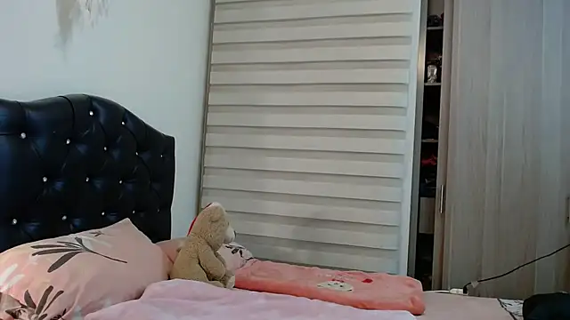 gooddes303salome online show from 01/08/26, 04:04